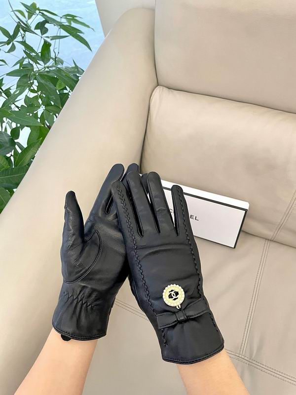 Chanel gloves hm119